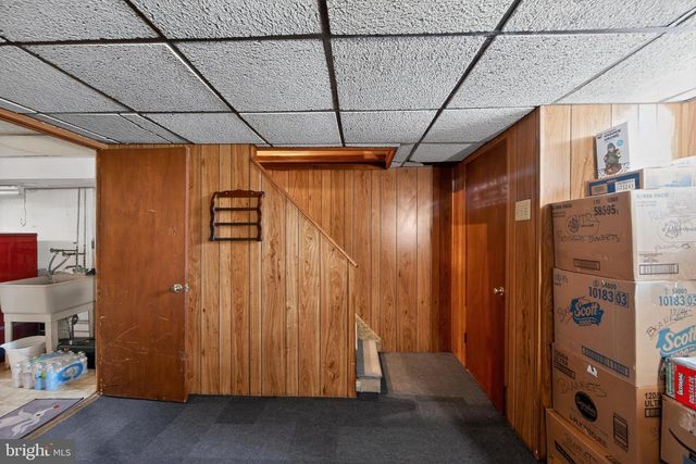 704 CRESCENT DR, Glenolden, PA 19036