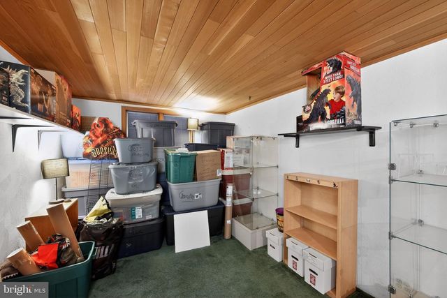 704 CRESCENT DR, Glenolden, PA 19036