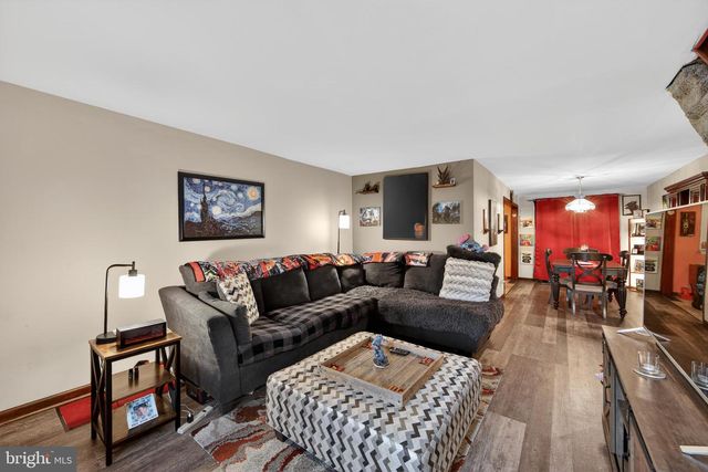 704 CRESCENT DR, Glenolden, PA 19036