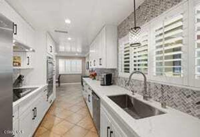 321 Pajaro Avenue, Ventura, CA 93004