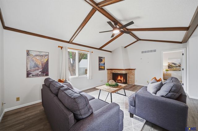 1811 Normandy Lane, Lincoln, NE 68512
