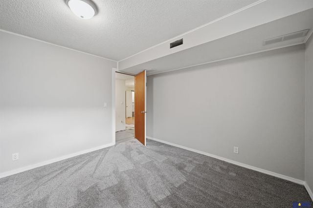 1811 Normandy Lane, Lincoln, NE 68512