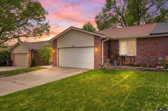 1811 Normandy Lane, Lincoln, NE 68512
