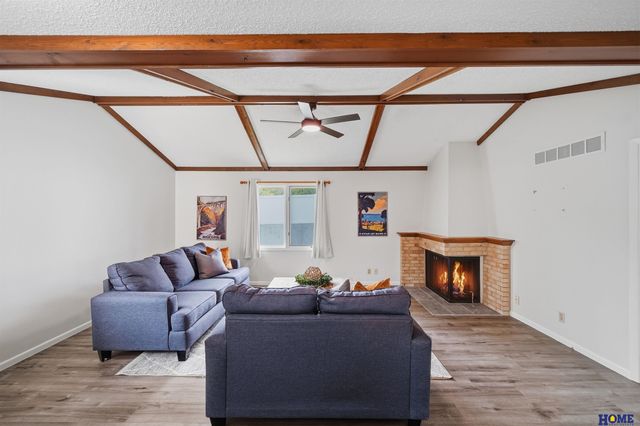 1811 Normandy Lane, Lincoln, NE 68512