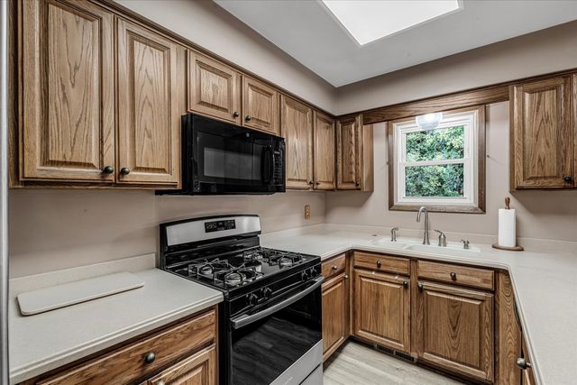 2326 14th Street, East Moline, IL 61244
