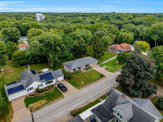 2326 14th Street, East Moline, IL 61244