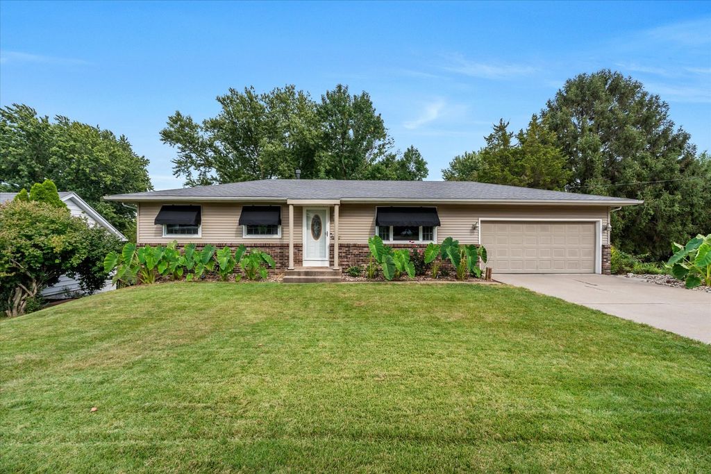 2326 14th Street, East Moline, IL 61244