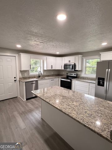3303 21st Avenue, Valley, AL 36854