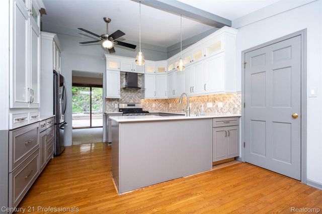 6133 Sundance Trail, Genoa Township, MI 48116