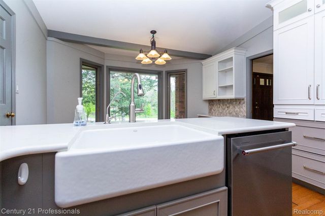 6133 Sundance Trail, Genoa Township, MI 48116
