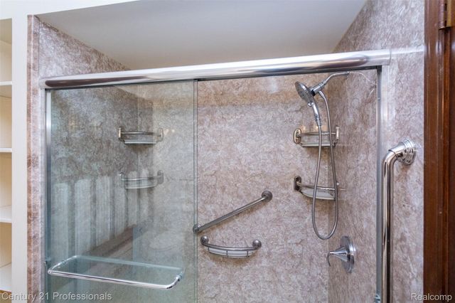 6133 Sundance Trail, Genoa Township, MI 48116
