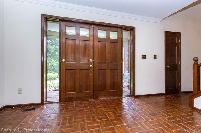 6133 Sundance Trail, Genoa Township, MI 48116