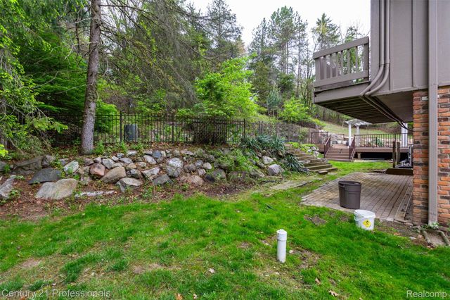 6133 Sundance Trail, Genoa Township, MI 48116