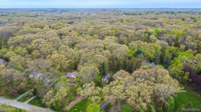 6133 Sundance Trail, Genoa Township, MI 48116