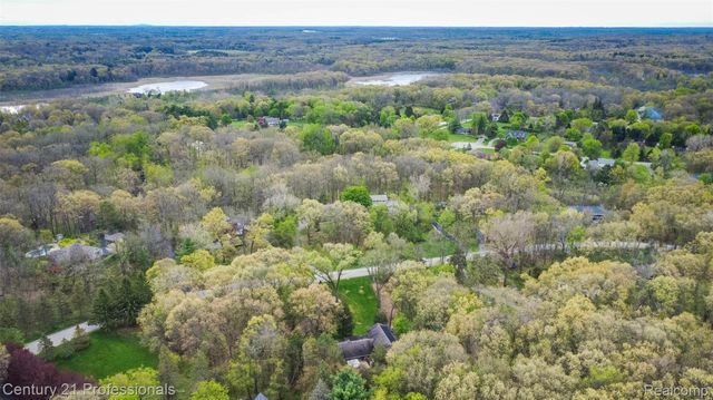 6133 Sundance Trail, Genoa Township, MI 48116