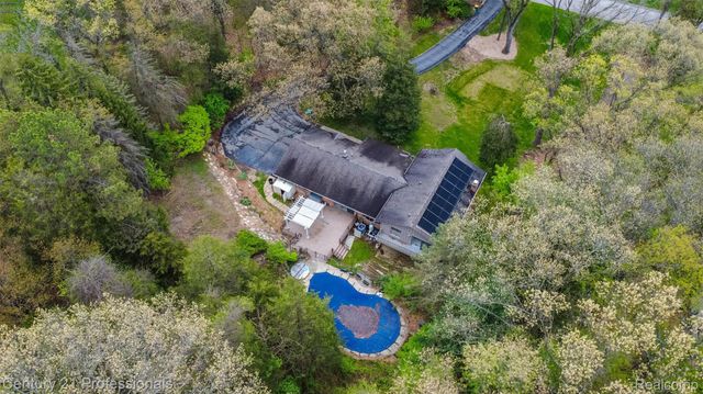 6133 Sundance Trail, Genoa Township, MI 48116