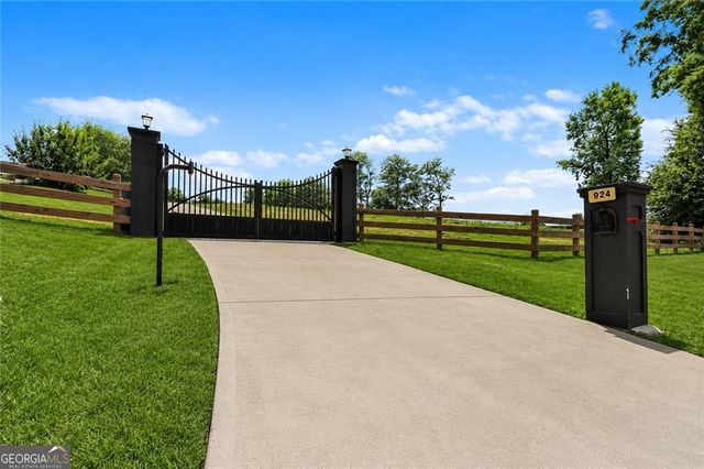 924 Fred Kilcrease Road, Winder, GA 30680