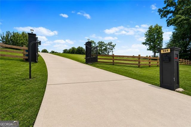 924 Fred Kilcrease Road, Winder, GA 30680