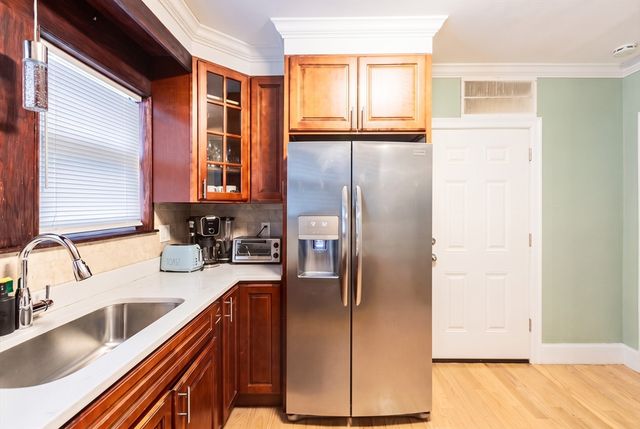 19 Verdun St, Boston, MA 02124