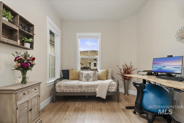 18071 N Burnt Car Way, Boise, ID 83714