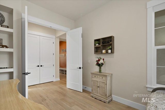 18071 N Burnt Car Way, Boise, ID 83714