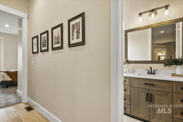 18071 N Burnt Car Way, Boise, ID 83714