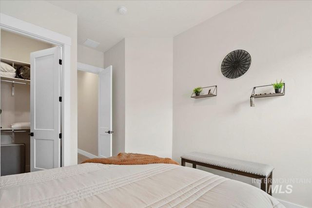 18071 N Burnt Car Way, Boise, ID 83714