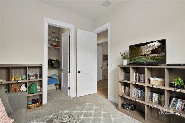 18071 N Burnt Car Way, Boise, ID 83714