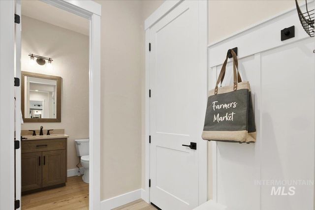 18071 N Burnt Car Way, Boise, ID 83714