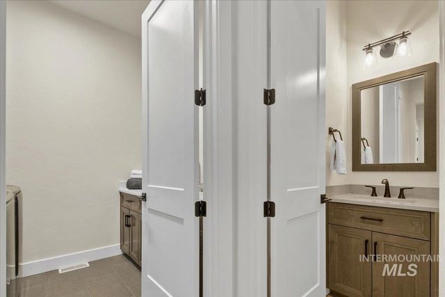 18071 N Burnt Car Way, Boise, ID 83714