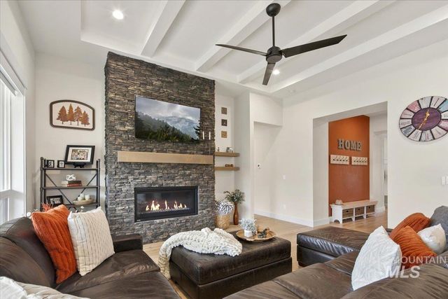 18071 N Burnt Car Way, Boise, ID 83714