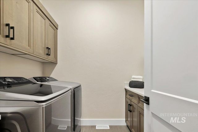 18071 N Burnt Car Way, Boise, ID 83714