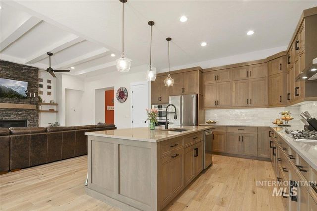 18071 N Burnt Car Way, Boise, ID 83714