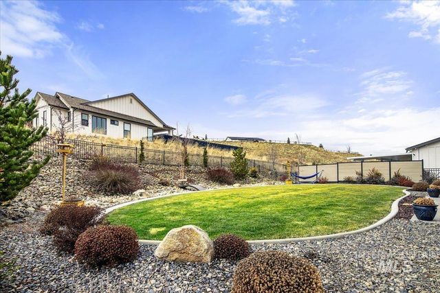18071 N Burnt Car Way, Boise, ID 83714