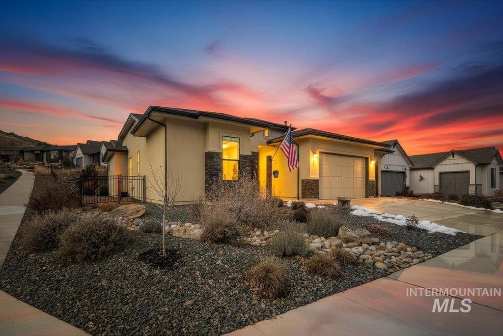 18071 N Burnt Car Way, Boise, ID 83714