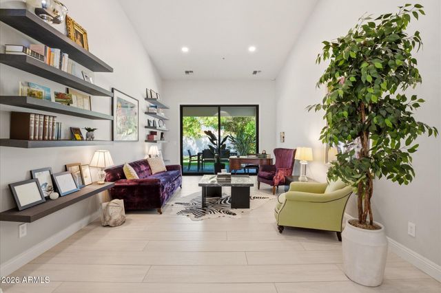 9458 E DESERT COVE Avenue, Scottsdale, AZ 85260