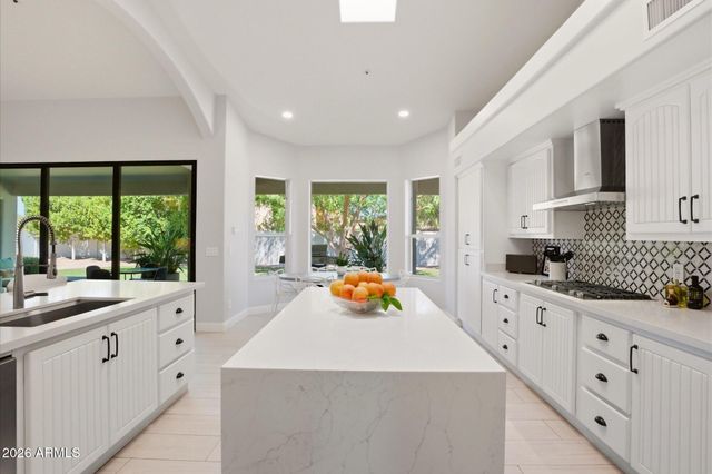 9458 E DESERT COVE Avenue, Scottsdale, AZ 85260