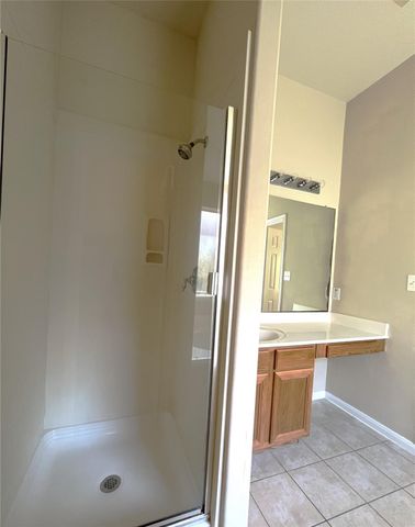 8603 W Highlands Crossing, Highlands, TX 77562