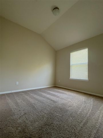 8603 W Highlands Crossing, Highlands, TX 77562
