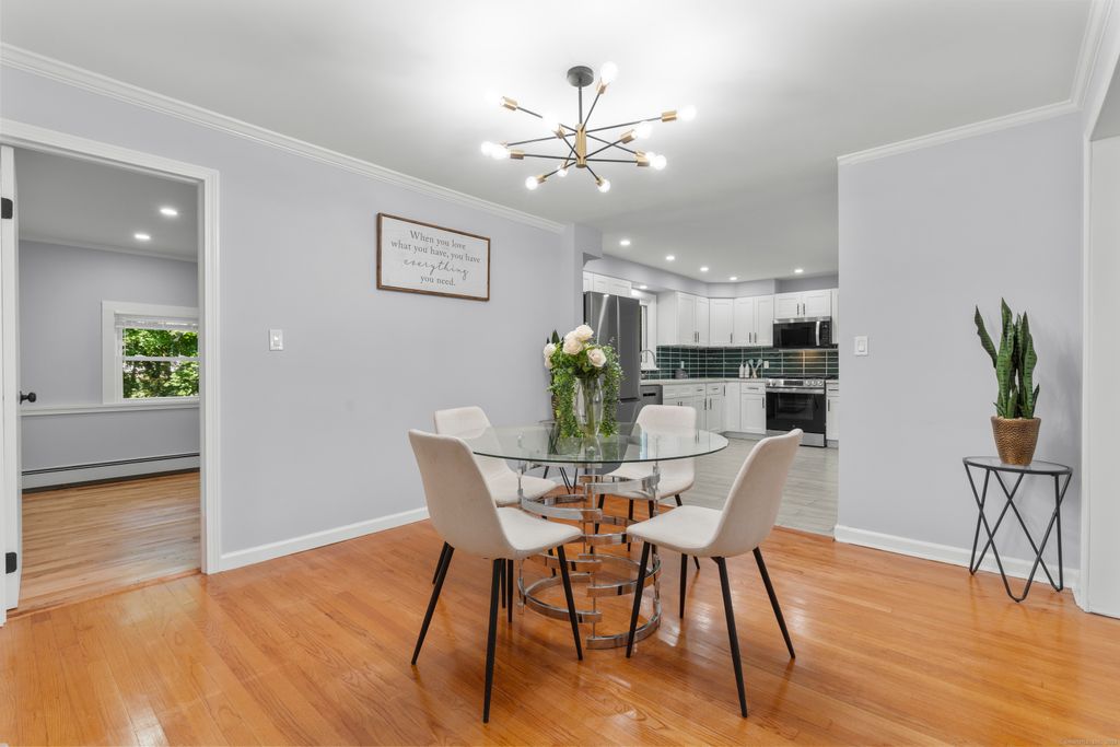170 Corbin Road, Hamden, CT 06517