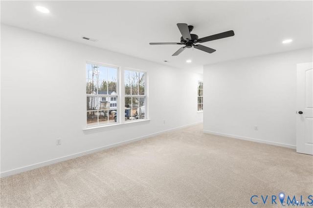 517 Hessler Dr, Ruther Glen, VA 22546