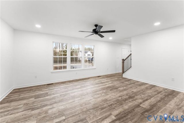 517 Hessler Dr, Ruther Glen, VA 22546