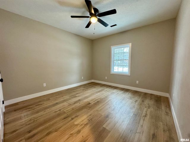 208 HALL Street, Cambria, IL 62915