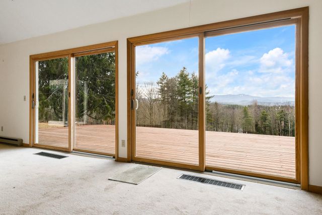 138 Trow Hill Road, Sunapee, NH 03782