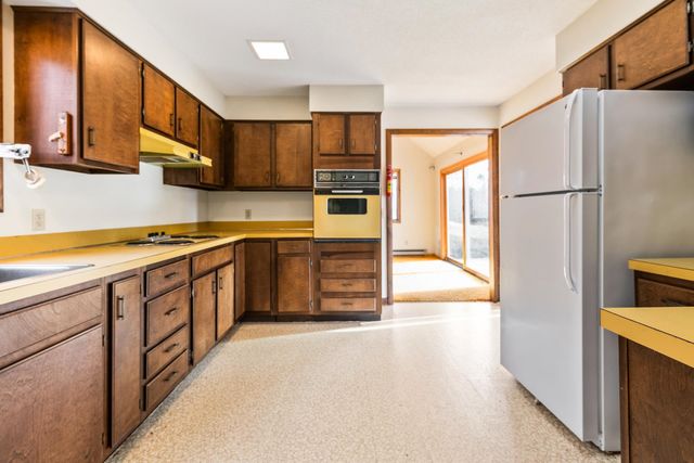 138 Trow Hill Road, Sunapee, NH 03782