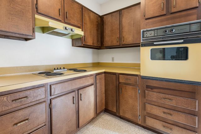 138 Trow Hill Road, Sunapee, NH 03782