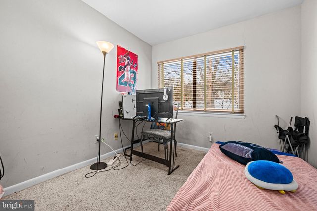7105 ORA GLEN CT, Greenbelt, MD 20770