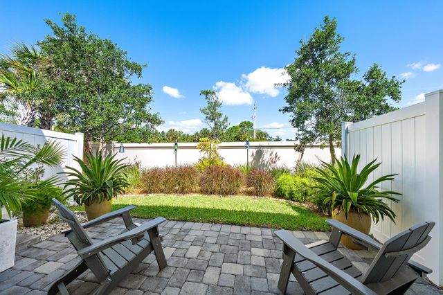 327 SE Halifax Lane, Stuart, FL 34994