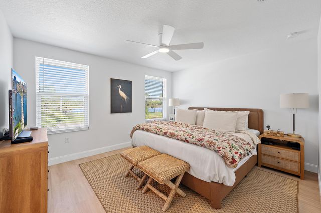 327 SE Halifax Lane, Stuart, FL 34994