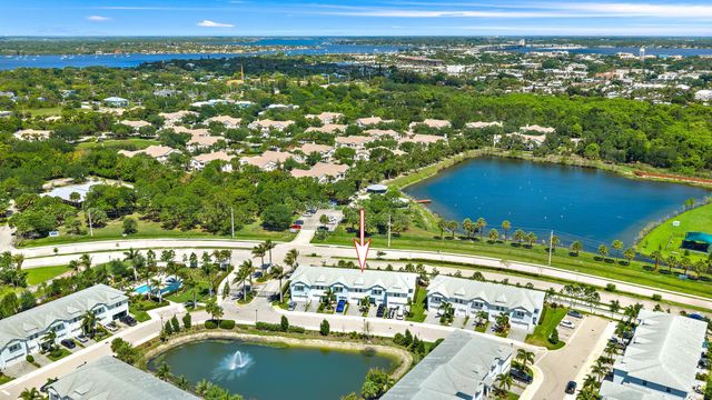327 SE Halifax Lane, Stuart, FL 34994